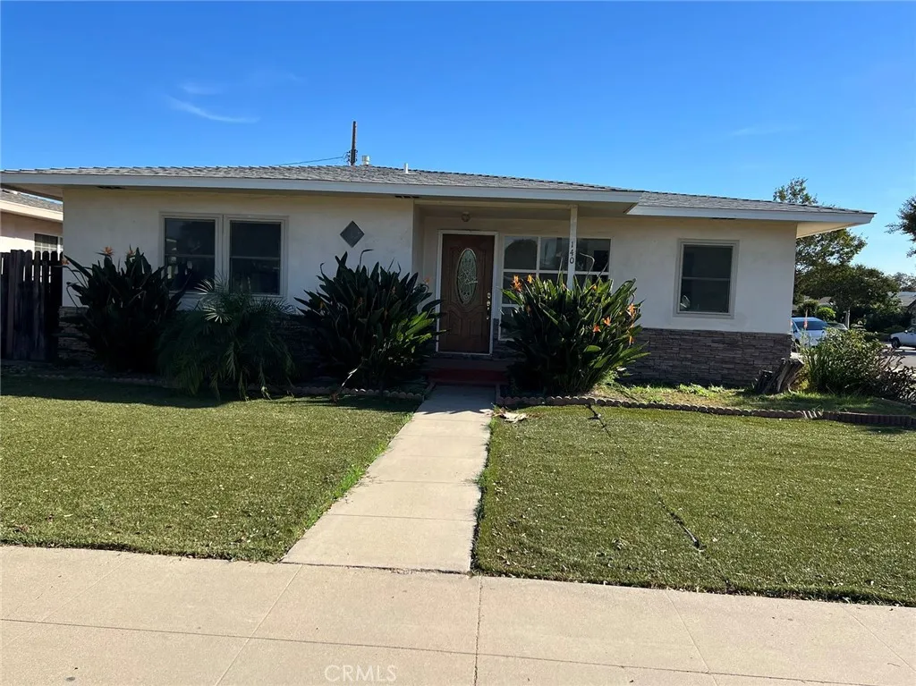 140 W Midway Manor