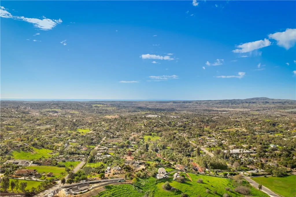 https://cdn.realtyfeed.com/cdn/127/306621678/190ed1410bfdb31d0e290d74b43ddcb1.webp