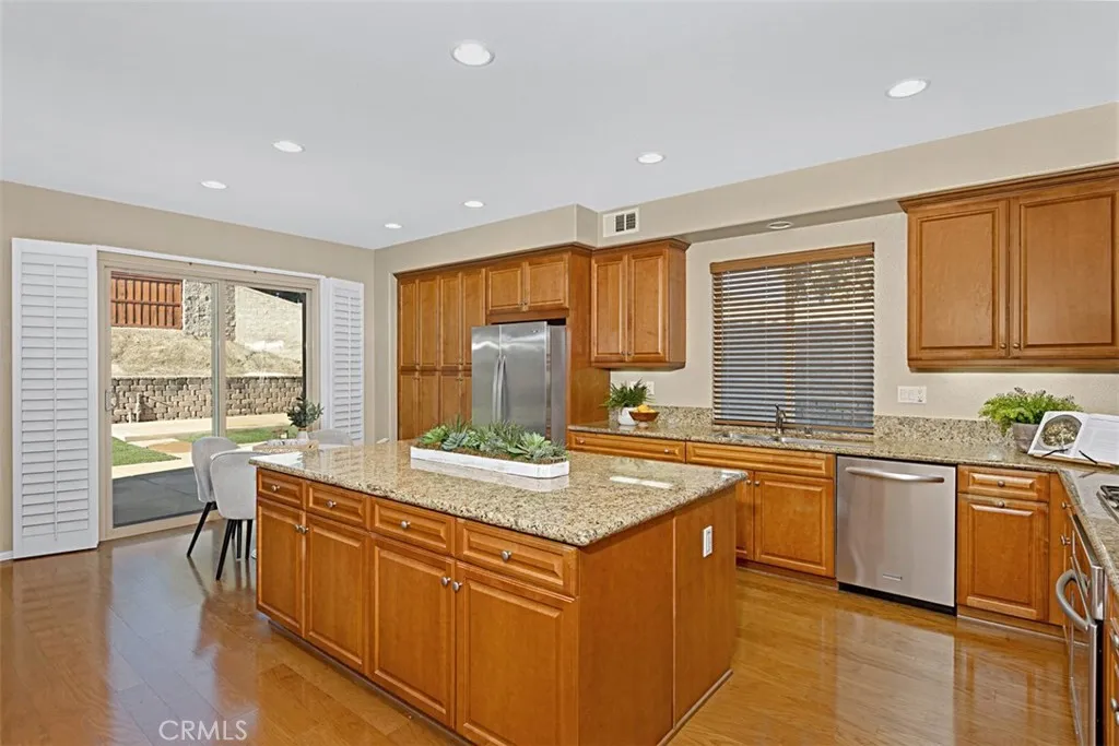 https://cdn.realtyfeed.com/cdn/127/306621682/4fe125b611a96fc67c790335ff79acd1.webp