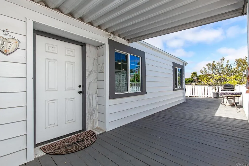 https://cdn.realtyfeed.com/cdn/127/306621727/194ac880485109760f530639ca85eed4.webp
