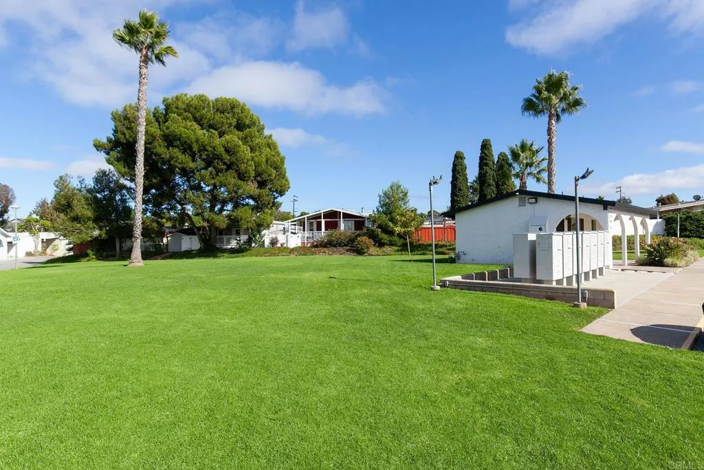 https://cdn.realtyfeed.com/cdn/127/306621727/21fd2980fef0953350022f6ccfda1a4c.webp