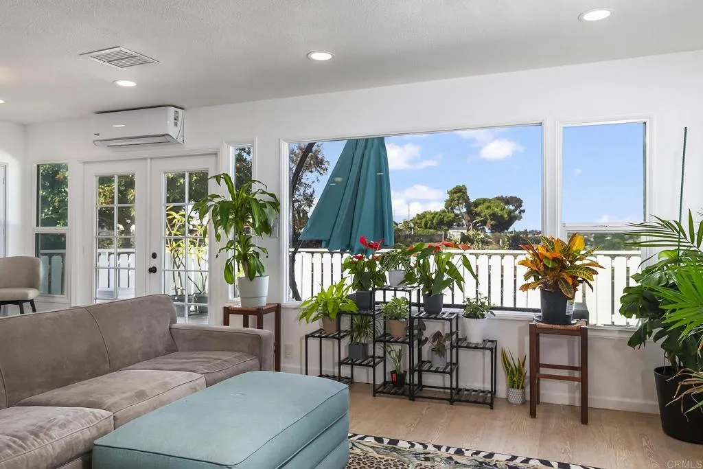 https://cdn.realtyfeed.com/cdn/127/306621727/54759a6f6a6893de9d6acaeda02a0f63.webp