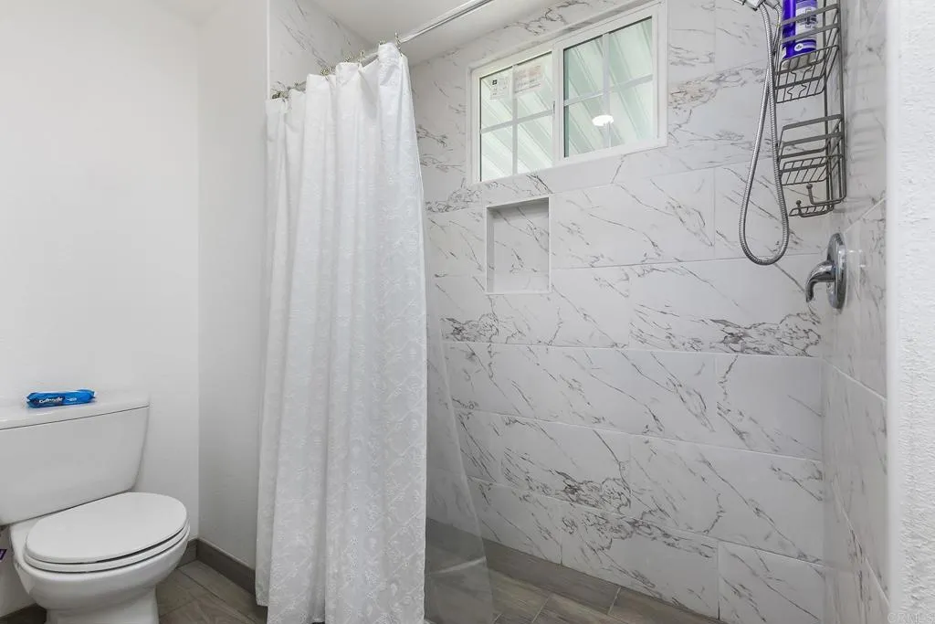 https://cdn.realtyfeed.com/cdn/127/306621727/691e96316a51add3b1374fe0f6e7899a.webp