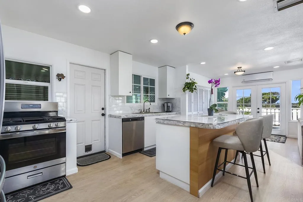 https://cdn.realtyfeed.com/cdn/127/306621727/8709d951a098fab10434424ff4c7fac6.webp