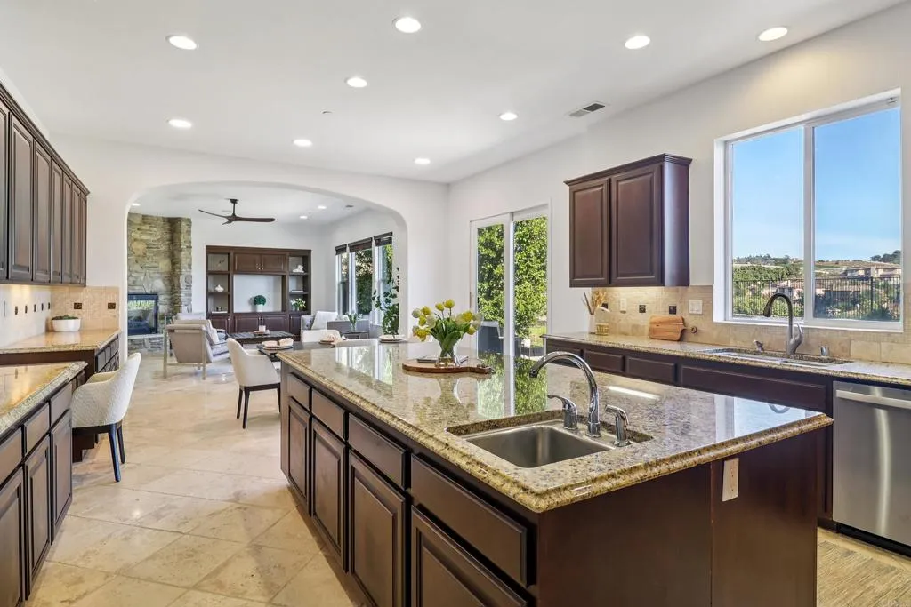 https://cdn.realtyfeed.com/cdn/127/306621734/069b226ec82288dd2ce7c9794cc0ad7b.webp