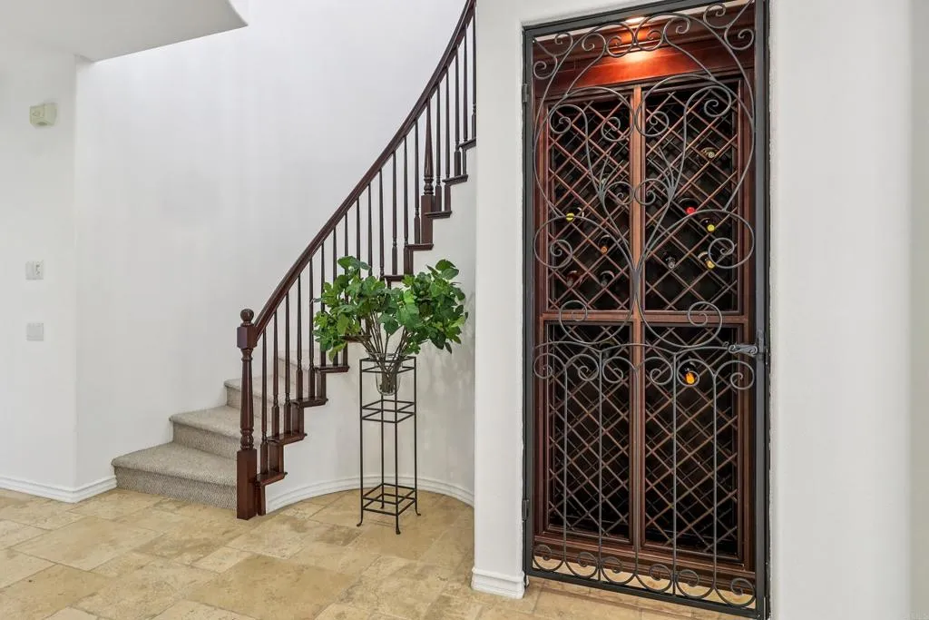 https://cdn.realtyfeed.com/cdn/127/306621734/9f260ad5623a4e93ddcc74f69f1b1ee3.webp