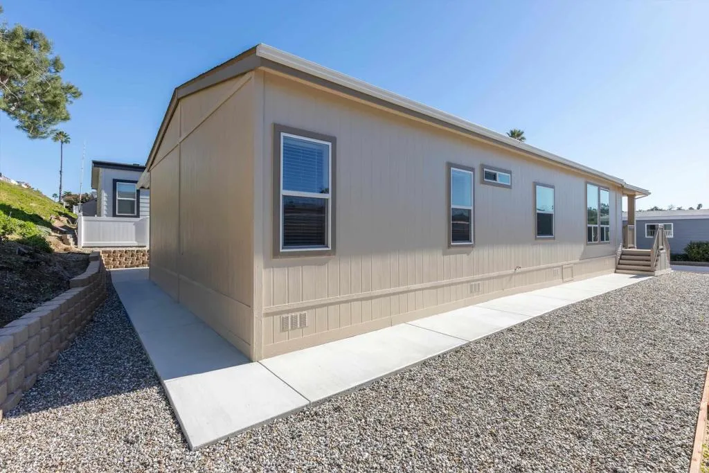 https://cdn.realtyfeed.com/cdn/127/306621788/29e9a30d78de7ee036a6bc51508509cc.webp