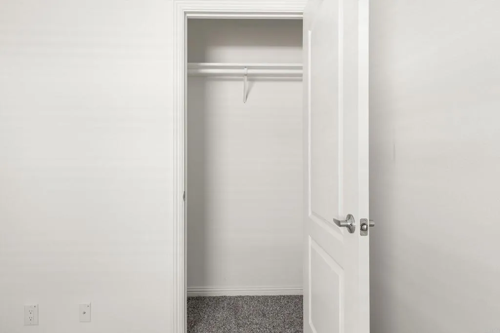 https://cdn.realtyfeed.com/cdn/127/306621788/87691de60fdcc5bd4c169d1cc743aa59.webp