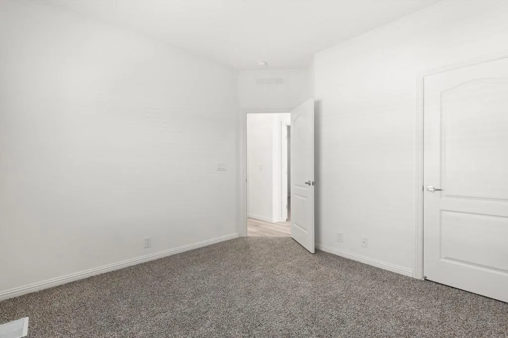 https://cdn.realtyfeed.com/cdn/127/306621788/d58c7f920c8c9e20d74099481d672d11.webp