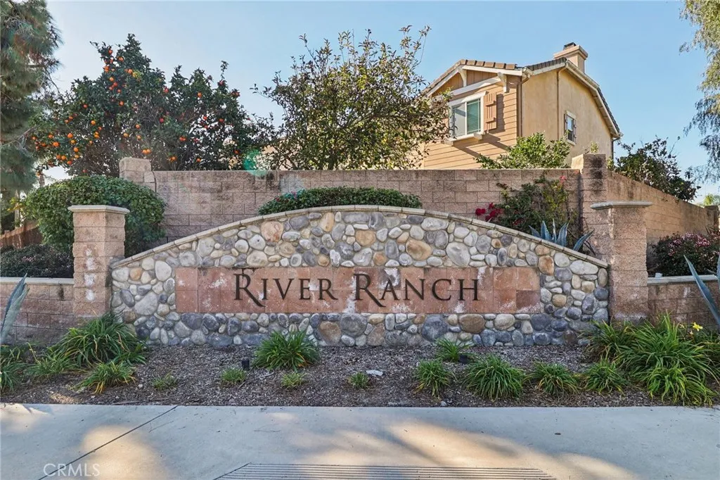 https://cdn.realtyfeed.com/cdn/127/306621830/0b883b8a42d984518c6acf0af7590a68.webp