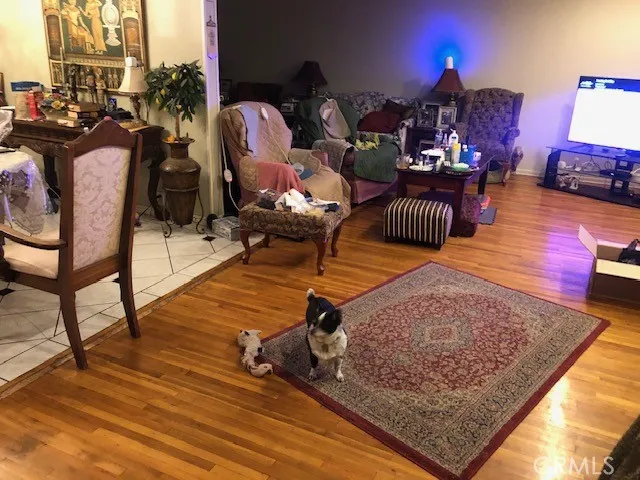 6301 Coldwater Canyon 27