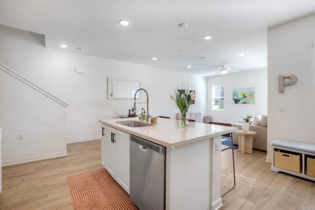 Photo #5: NDP2600530 Listing: Photo #5