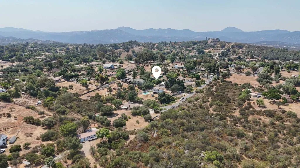 https://cdn.realtyfeed.com/cdn/127/306621908/5dd8b1a4004d5a1760d42988c8a03793.webp