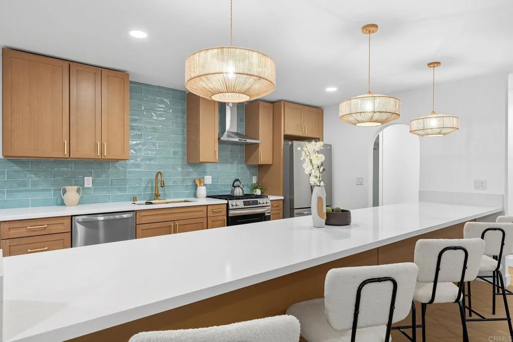 https://cdn.realtyfeed.com/cdn/127/306621914/0a5c5ccc82dce62d10762c505cb6f994.webp