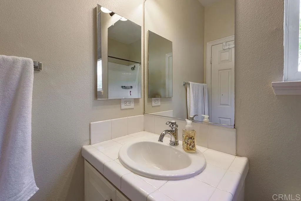 2903 Rancho Cortes, Carlsbad, CA, 92009