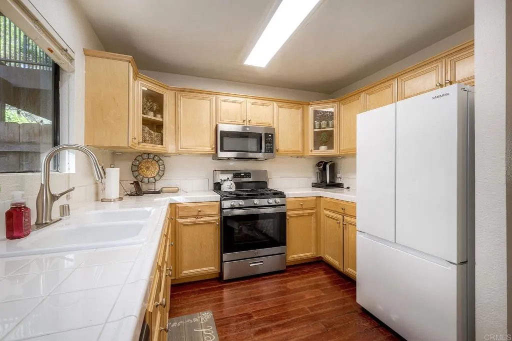 https://cdn.realtyfeed.com/cdn/127/306621951/33c769fd21aa7d94e38445a3cf34c37c.webp