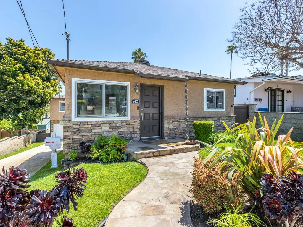 742 Loma Vista Street, El Segundo, CA 90245