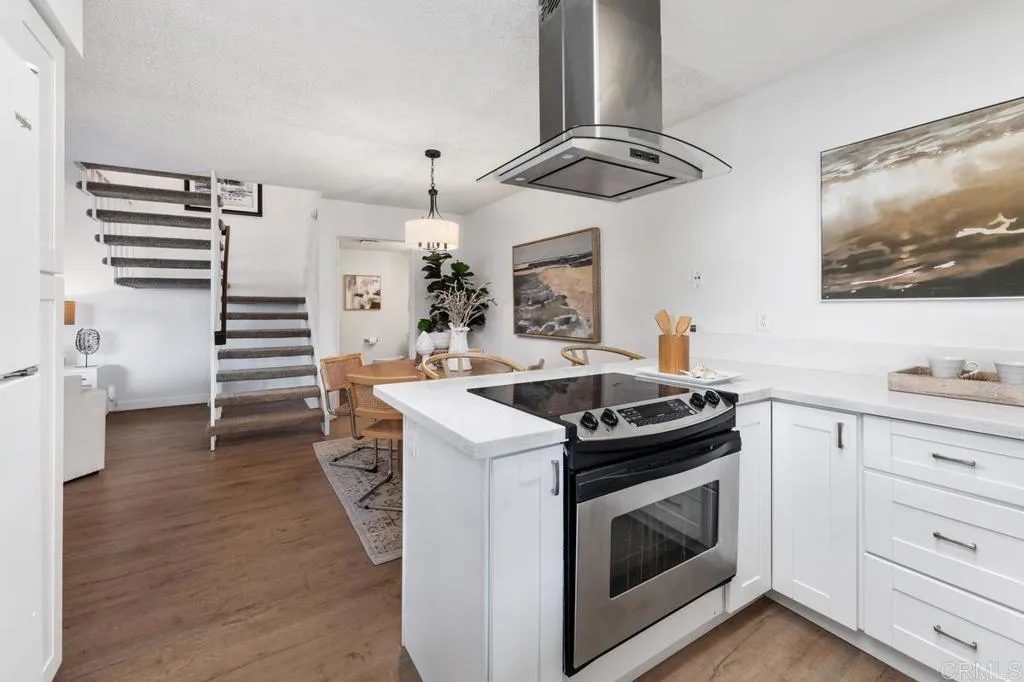 Photo #8: NDP2600533 Listing: Photo #8