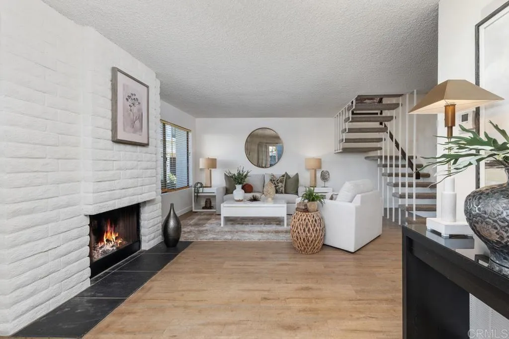 Photo #4: NDP2600533 Listing: Photo #4