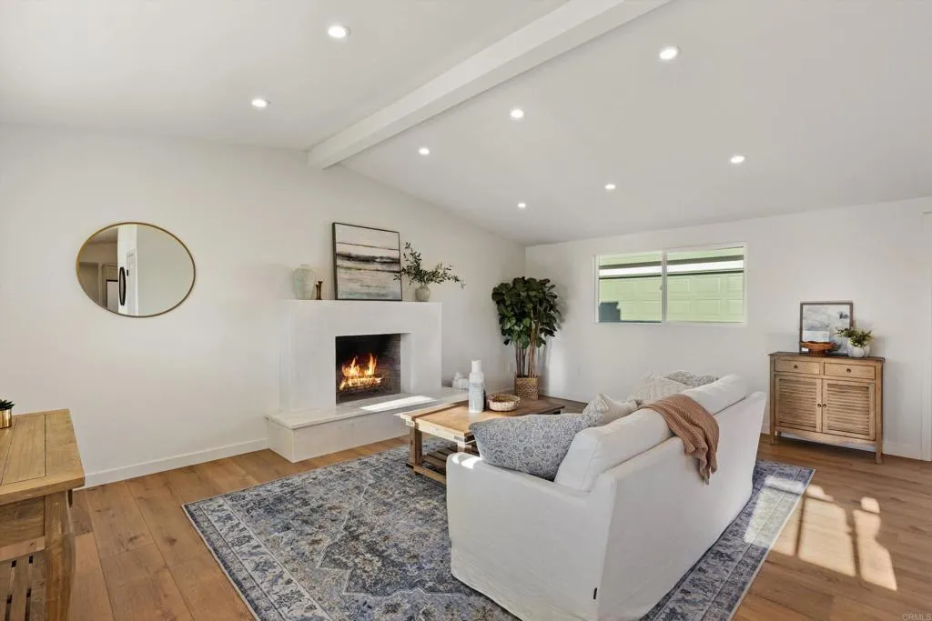 https://cdn.realtyfeed.com/cdn/127/306622010/1afe4810a0d0216a21ed839cfb7a22e9.webp