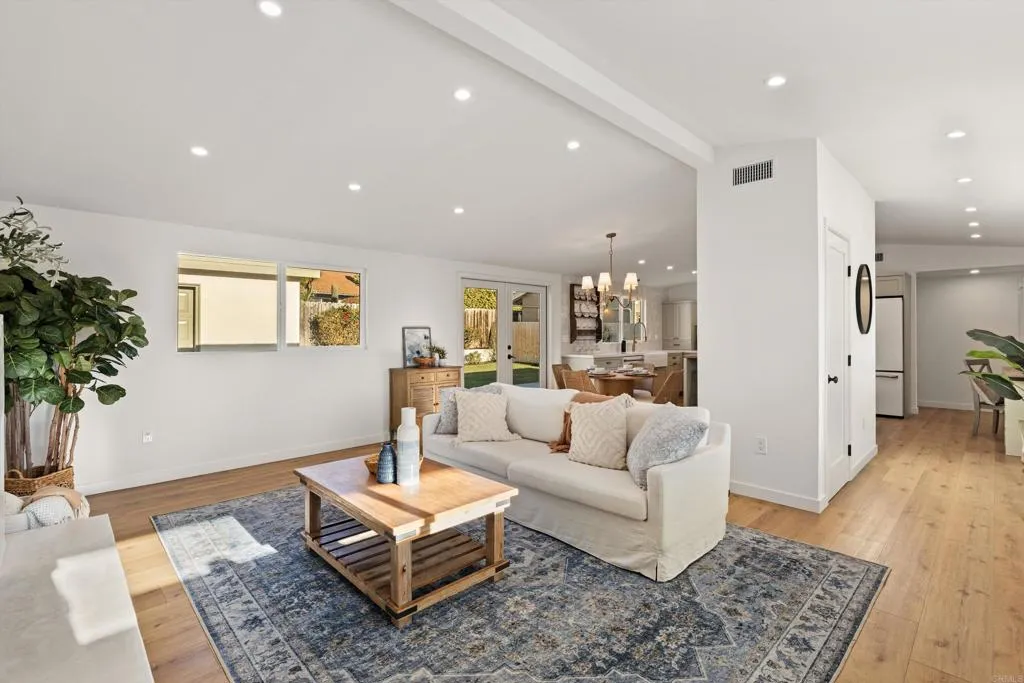 https://cdn.realtyfeed.com/cdn/127/306622010/e3ce59f86861e7521e1a2d1fa4101711.webp