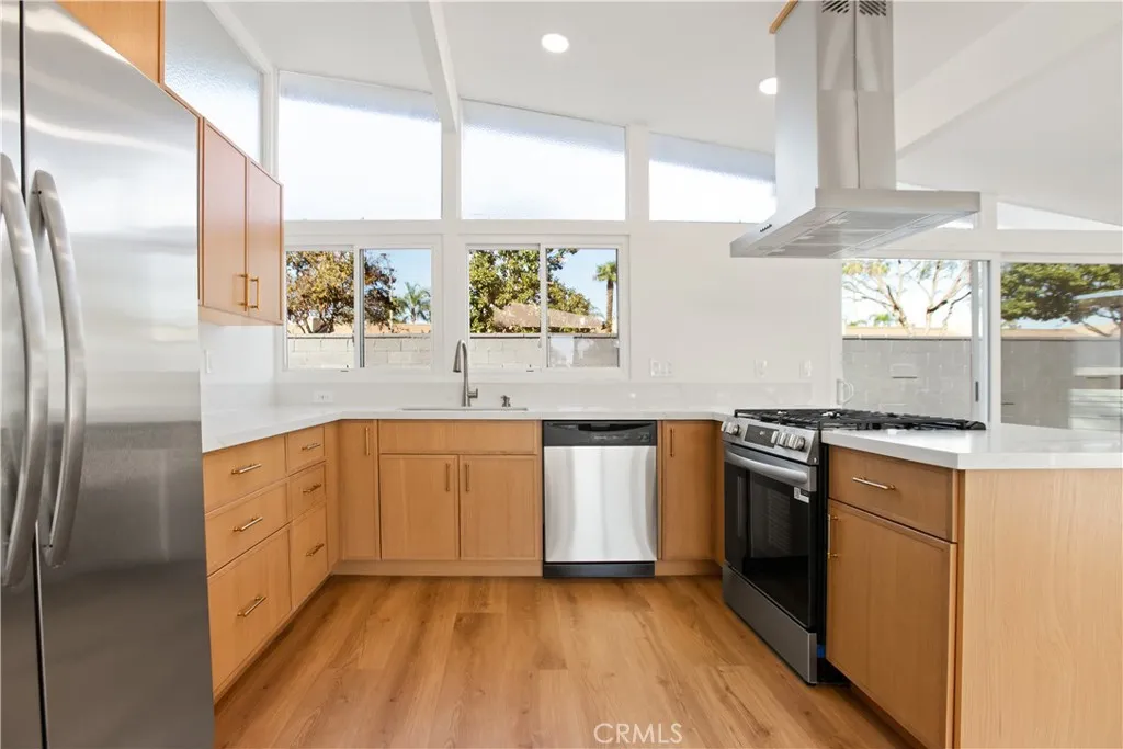 108 S Level, Anaheim, CA 92804 - Photo 5 of 33, Anaheim, CA