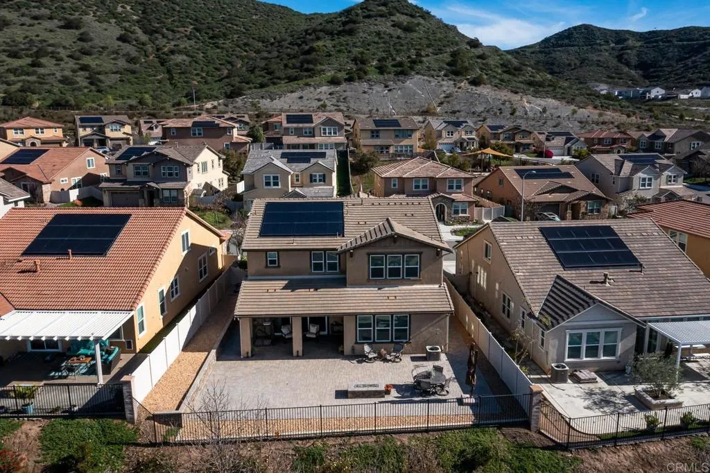 https://cdn.realtyfeed.com/cdn/127/306622030/0e79f28821fe693f77fa53883a36b622.webp