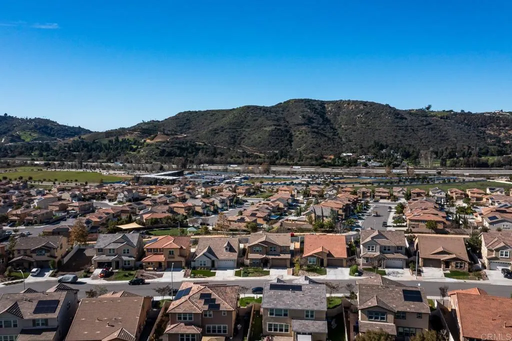 https://cdn.realtyfeed.com/cdn/127/306622030/b8f5a7f43be0dc23abf57ed7ce61dd6c.webp