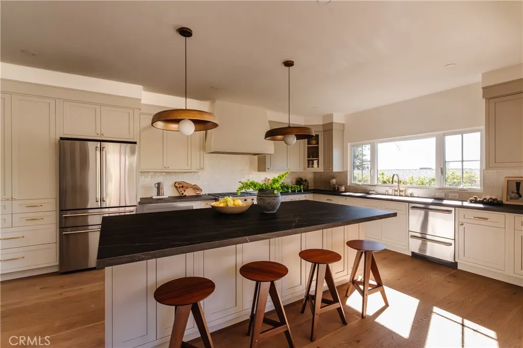 2201 N Hobart Boulevard, Los Angeles, CA 90027 - Photo 4 of 20, Los Angeles, CA