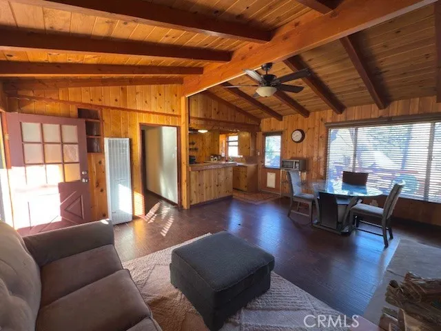 631 Oak Knoll Drive, Green Valley Lake, CA 92341 - Photo 5 of 40, Green Valley Lake, CA