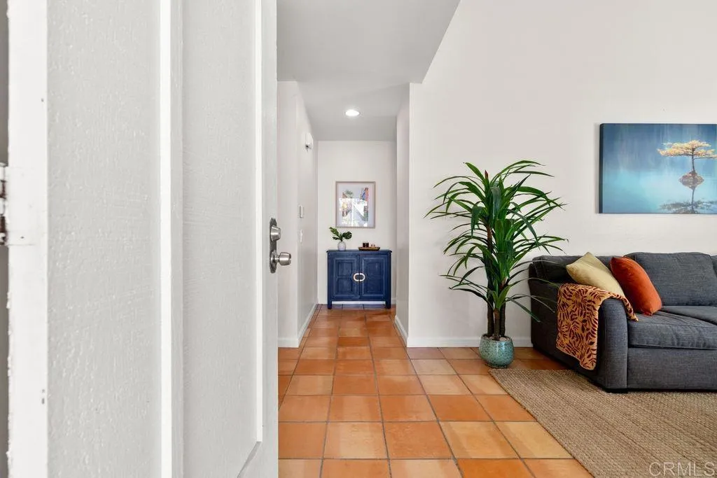 https://cdn.realtyfeed.com/cdn/127/306622170/53821ad66fd8613aa3e9f4e6551492ab.webp