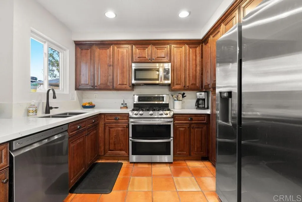 https://cdn.realtyfeed.com/cdn/127/306622170/8baedad1dd162850e980fbae80c2e9a8.webp