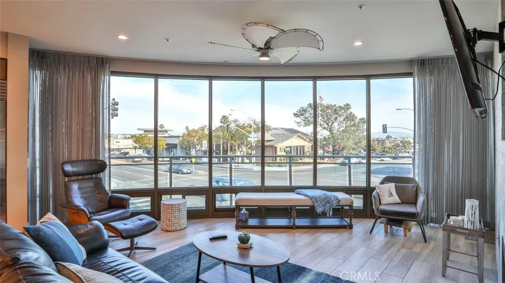 https://cdn.realtyfeed.com/cdn/127/306622174/0ac22d012218c7b3528eb67d678d4632.webp