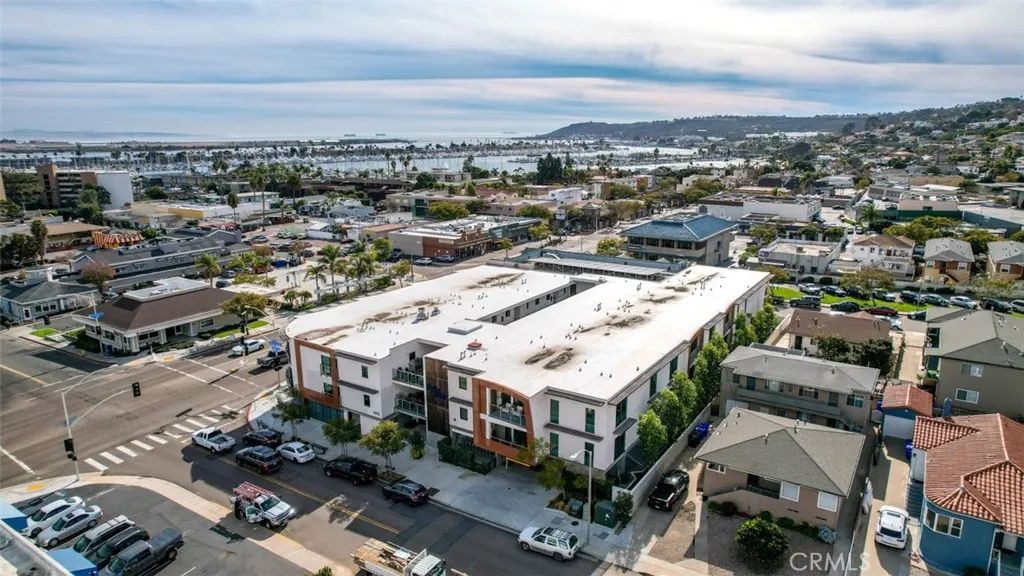 https://cdn.realtyfeed.com/cdn/127/306622174/0ee111a9c6f2e52611c5c700c96ed7a2.webp