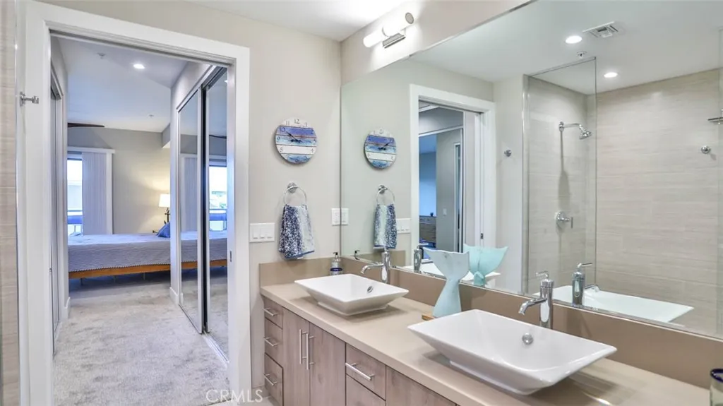 https://cdn.realtyfeed.com/cdn/127/306622174/1c65e01f1ef7870e3257236e7e58a45d.webp