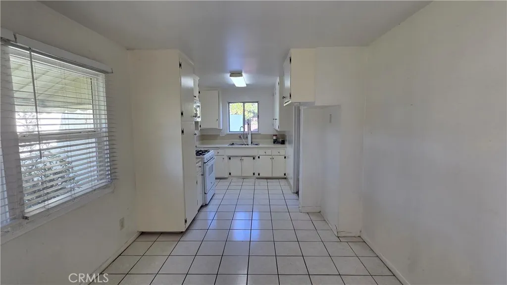 https://cdn.realtyfeed.com/cdn/127/306622222/a29894d377b5cb3440c4abf6348f223f.webp