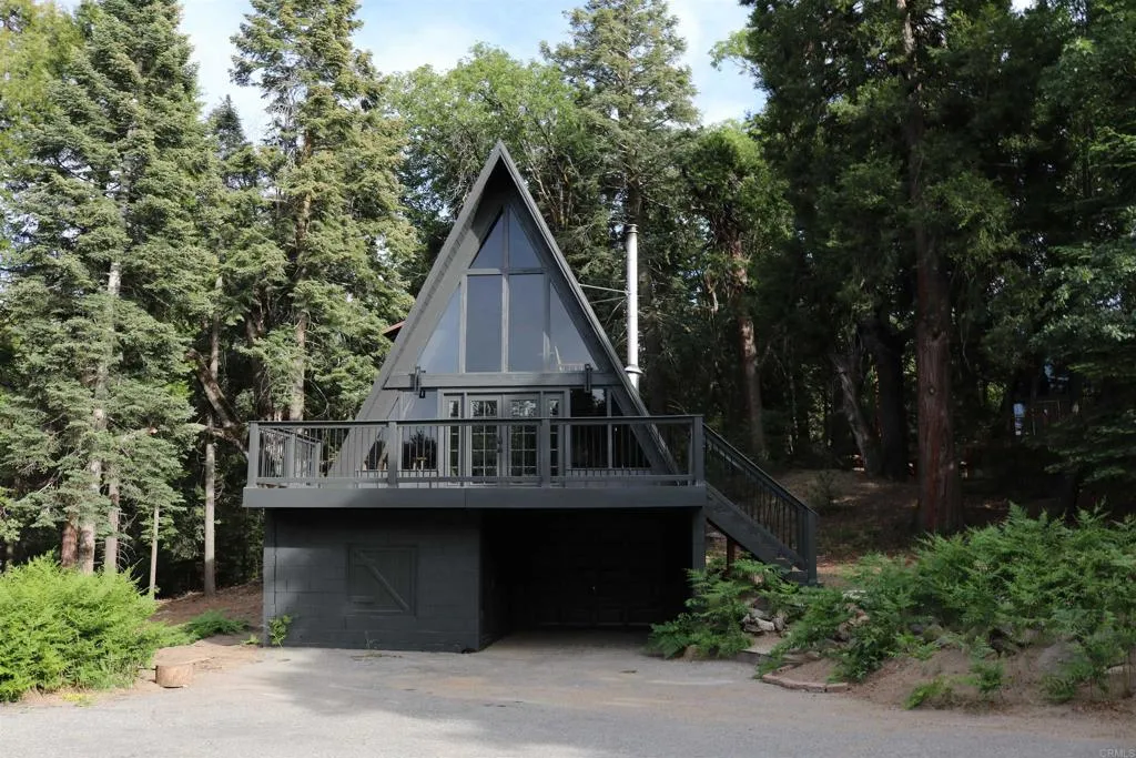 https://cdn.realtyfeed.com/cdn/127/306622226/1730dccb2133c4513c88c9d0d2852c92.webp