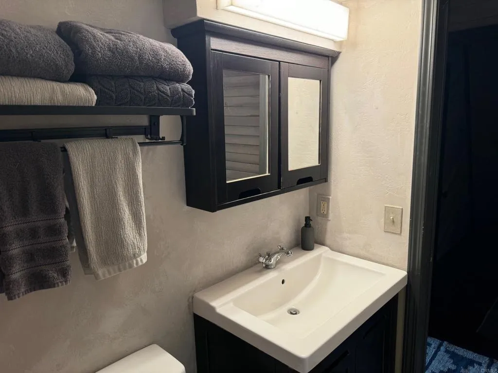 https://cdn.realtyfeed.com/cdn/127/306622226/7f39acd7a09dd002bf635c107725b1a6.webp