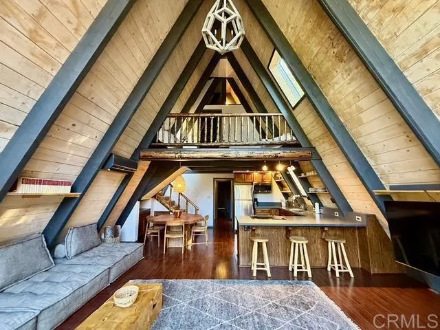 https://cdn.realtyfeed.com/cdn/127/306622226/f243cdbf814c86adda97727a3f82c08b.webp