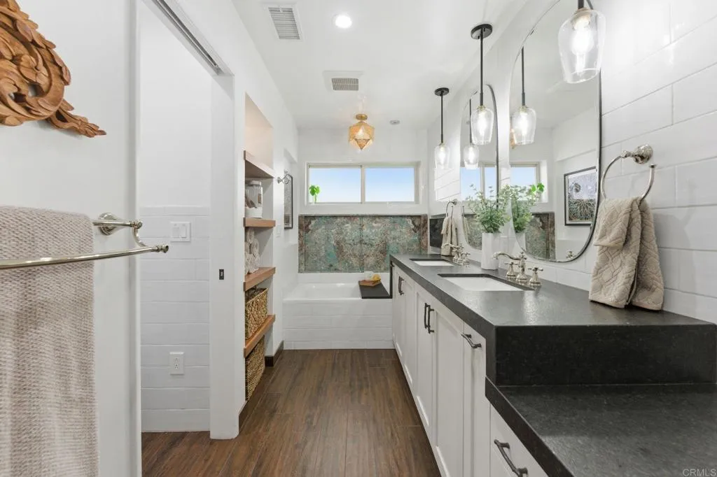 https://cdn.realtyfeed.com/cdn/127/306622254/03eb23d906333132318d6bf2d0307347.webp