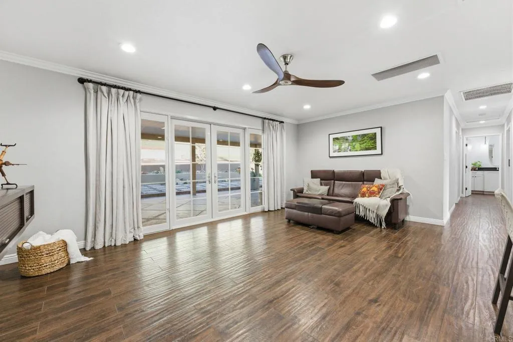 https://cdn.realtyfeed.com/cdn/127/306622254/73fb106b882c11869e090e9401fabbcf.webp