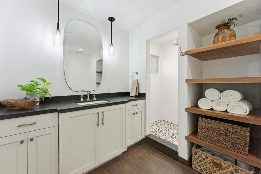 https://cdn.realtyfeed.com/cdn/127/306622254/a26f125069272623a11c9eee2238f5eb.webp