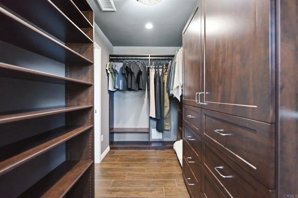 https://cdn.realtyfeed.com/cdn/127/306622254/b6a5577abfcc4a0c0f357bb8e88c44ae.webp