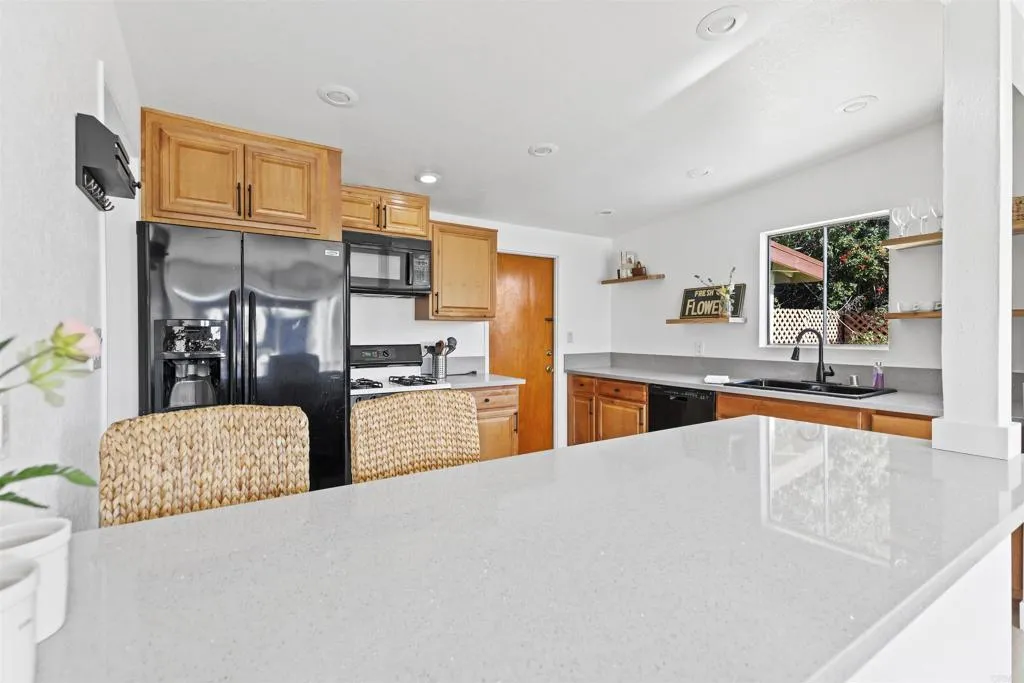 https://cdn.realtyfeed.com/cdn/127/306622256/9792178c673b23d4a63e8469373cec41.webp