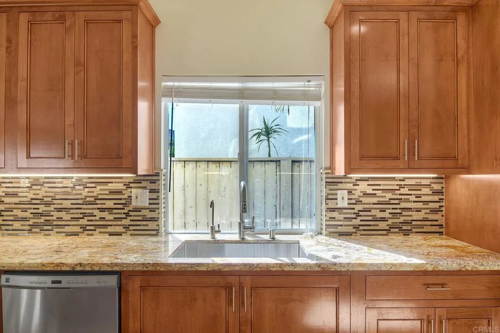 https://cdn.realtyfeed.com/cdn/127/306622277/f482093a249184deb59c075a17ce342a.webp