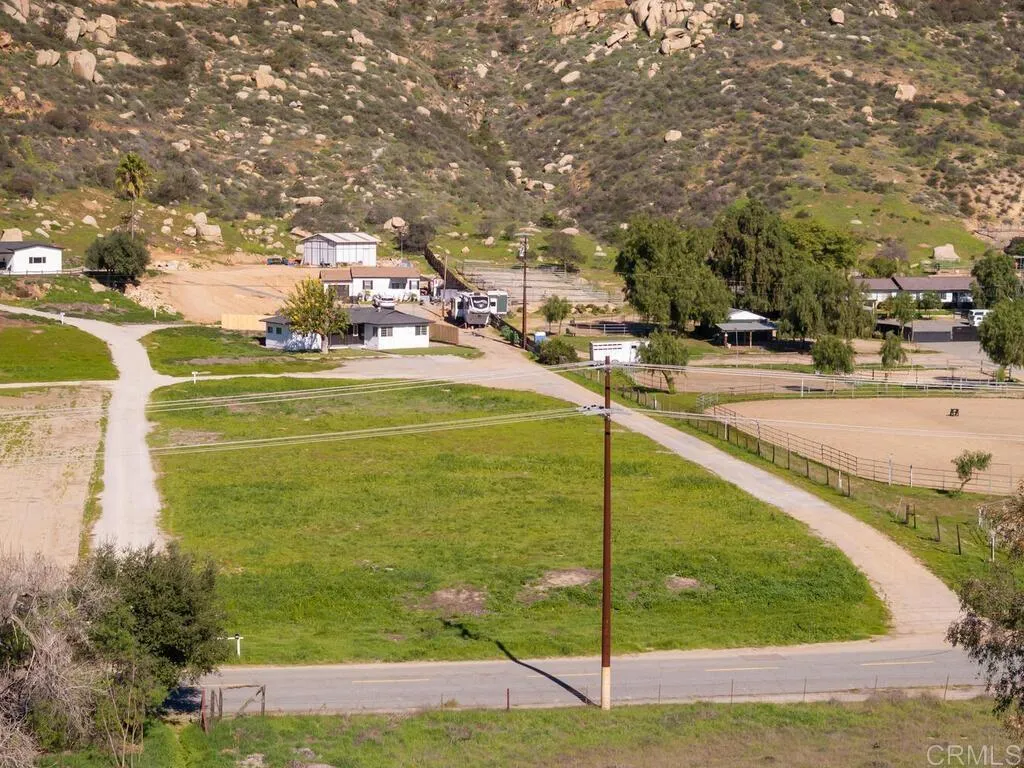 https://cdn.realtyfeed.com/cdn/127/306622281/559b597ce5f0e40dad2692526e00497d.webp