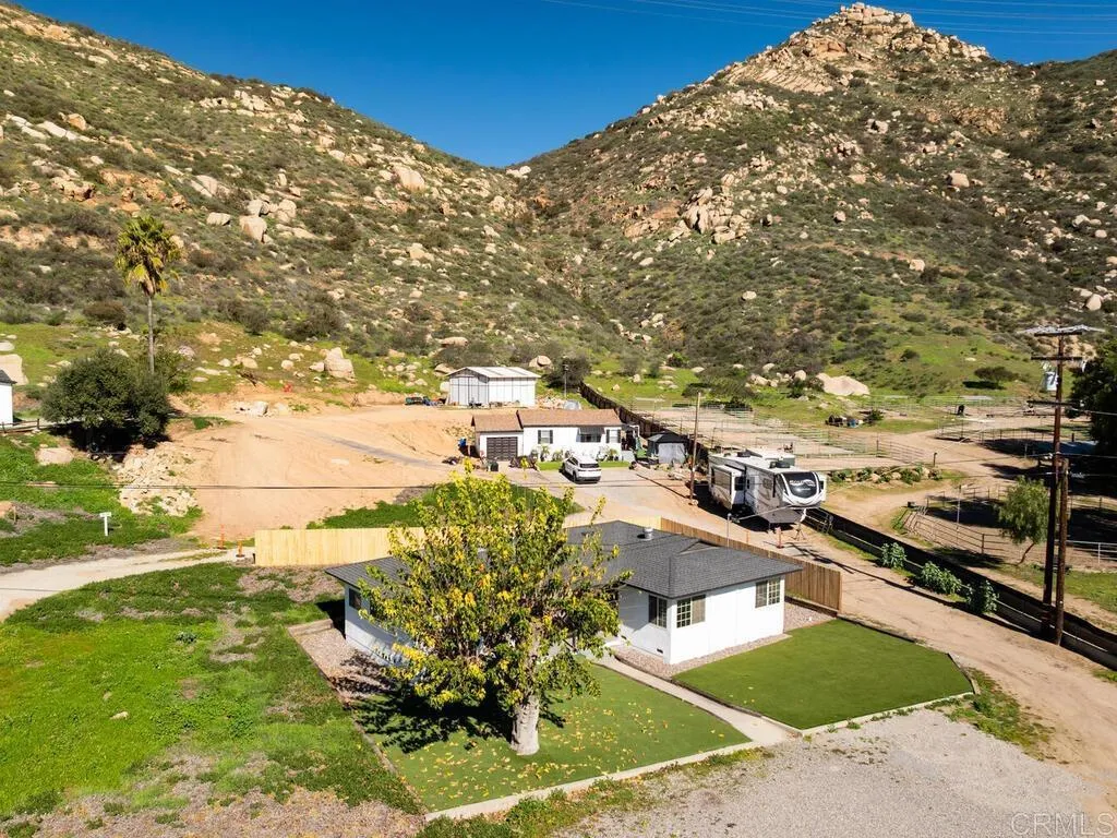 https://cdn.realtyfeed.com/cdn/127/306622281/560191a4c5e04938c2c4177c6058e300.webp