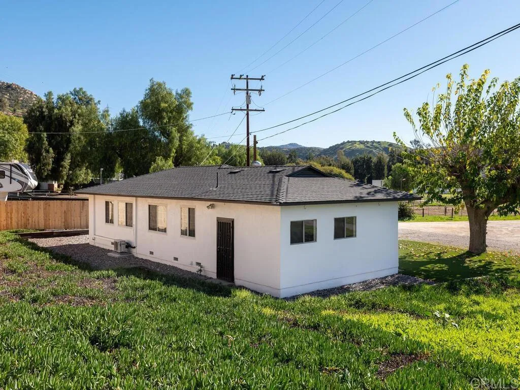 https://cdn.realtyfeed.com/cdn/127/306622281/5b3e66454687b4c9ef12ffd3f5984517.webp