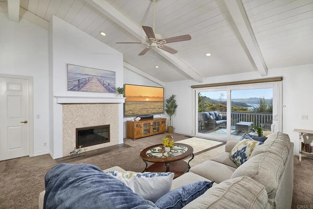 https://cdn.realtyfeed.com/cdn/127/306622296/9913e4bdcdeb4850494b2d7dc393b269.webp