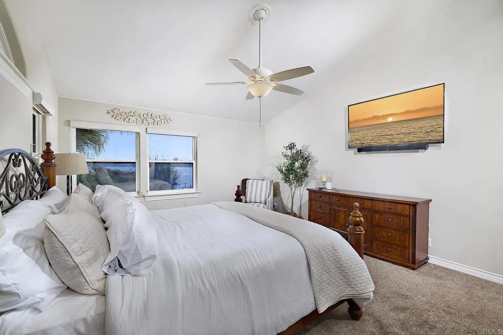 https://cdn.realtyfeed.com/cdn/127/306622296/a52e3bd6d8c7551fe3626a98a46ae47a.webp
